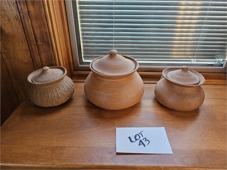 Unglazed Pot/Drum Red Lidded Clay Cooking Pots