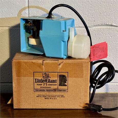 Little Giant Submersible Pump Model 2E-NHC - Unused/Open Box See Note