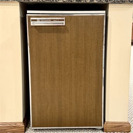 Vintage Frigidaire Imperial 45 Mini Fridge