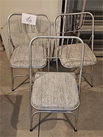 Folding Metal & Vinyl Chairs With Table