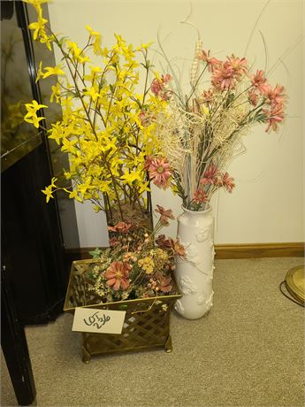 Nice Faux Floral Mixed Lot & Brass Flower Holder