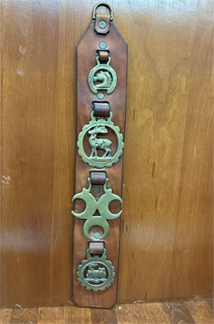 19" Leather Strap w/ Brass Horse Medallions