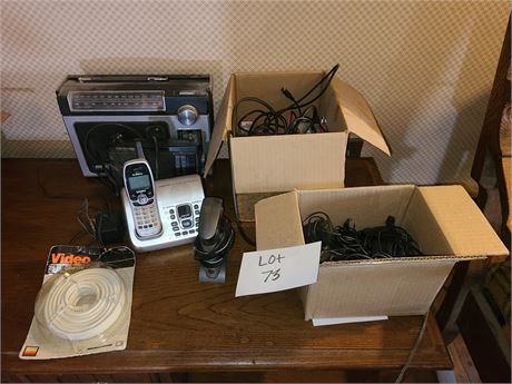 Mixed Electronics Lot: Soundsign FM Radio/GE Superadio II/Uniden Cordless Phone