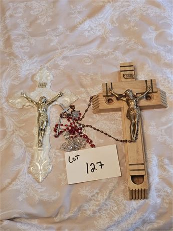 Mixed Religious Lot : Rosaries & More