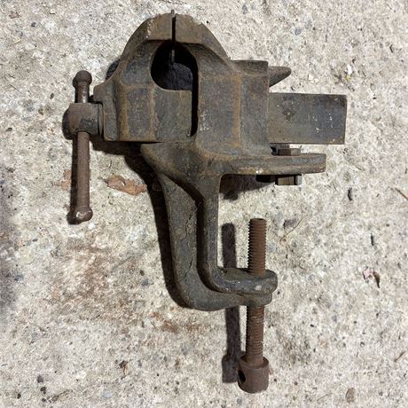 Vintage Bonney Vise & Tool Works Bench Vise