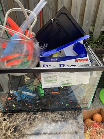 Fish Tank/Aquarium and Aquatic Supplies Lot