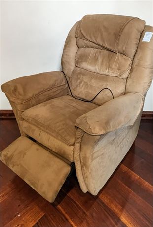La-Z-Boy Power Reclining Lift Assist Recliner/Chair