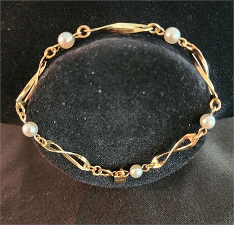 14K and Pearl Bracelet- Dainty