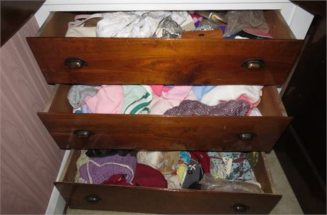 Clothing Cleanout: 3 Drawers
