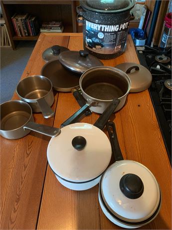 Kitchen Lot - Vintage Megaware Enamelware Pots, Enamel Stock Pot & More