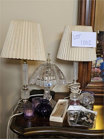 Mixed Decor Lot : Glass Night Stand Lamps / Key Chains / Candles & More