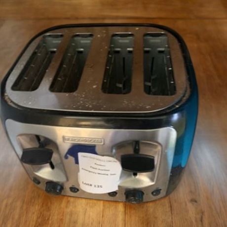 Black & Decker 4 Slice Toaster In Silver/Black