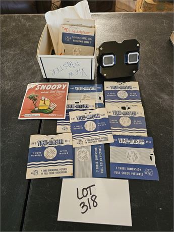 Vintage View-Master With Reels