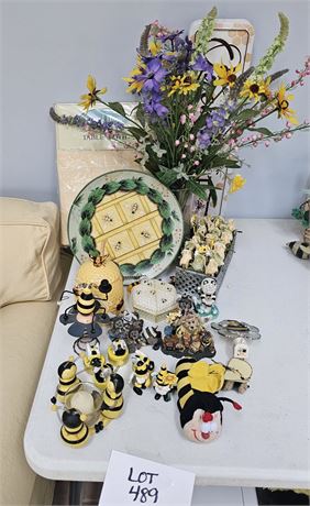 Adorable Mixed Lot of Bumble Bee Theme Decor - Boyds Bears, Faux Floral & More