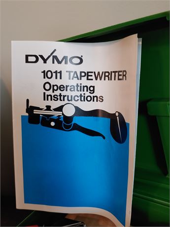 Dymo 1011 Tapewriter Kit~Vintage in Original Box