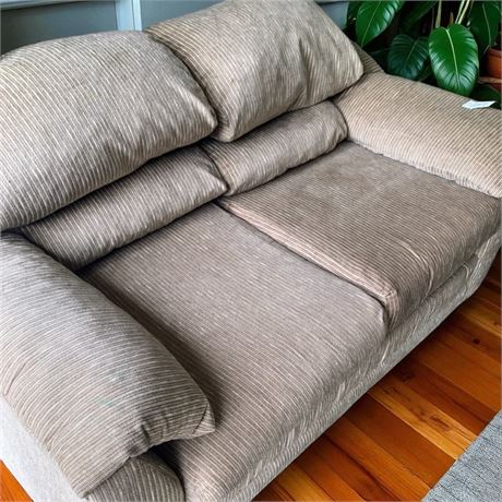 Beige Bernhardt Fabric Sofa - 52 x 38 x 28