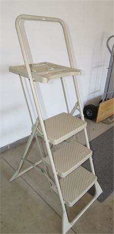 Cosco Step Ladder