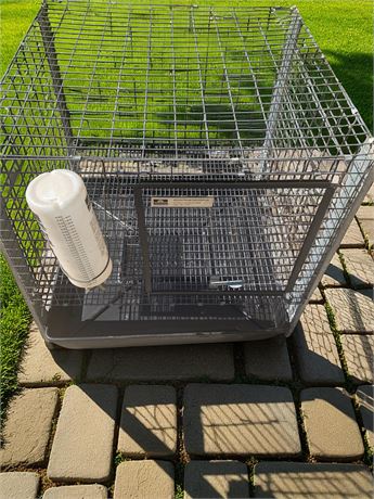 Beacon Rabbit or Small Animal Cage  With Water Bottle and Feeder