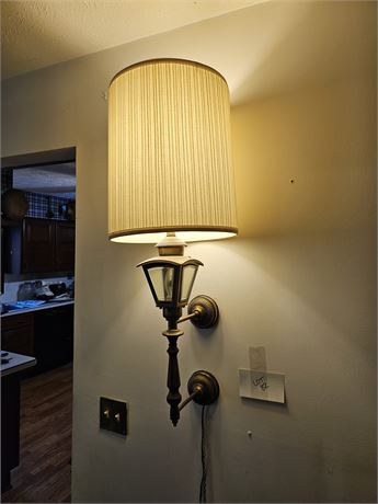 Wall Mount Brass Lamp