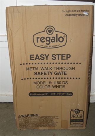 Regalo Easy Step Safety Gate