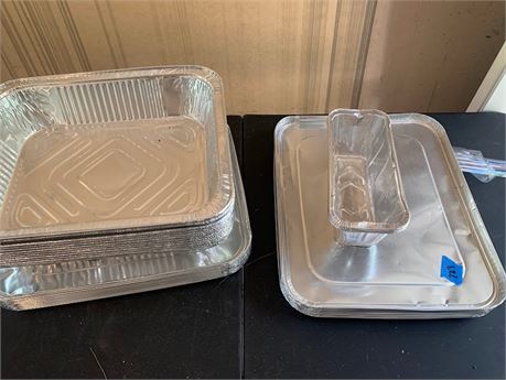 Lot Of Disposable Aluminum Foil Trays Pans and Cookie Sheets