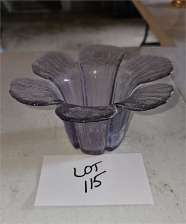 Viking Glass Lavender Textured 6 Petal Flower Vase