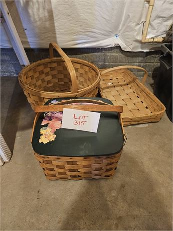 Basket Decor Lot- Maker & Size Vary