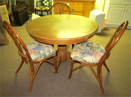 Round Oak Table, 3 Chairs