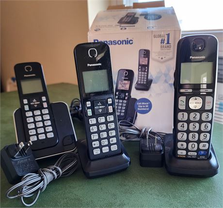 Panasonic Corless Phone,  3 Handsets