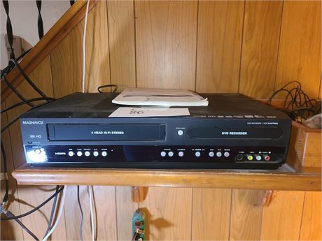 Magnavox DVD-VCR Player Model ZV427MG9