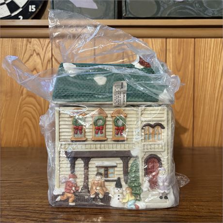Like New Porcelain Holiday House Cookie Jar
