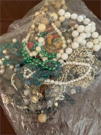 Beaded Jewelry Odds/Ends/Pieces (Broken/Incomplete)