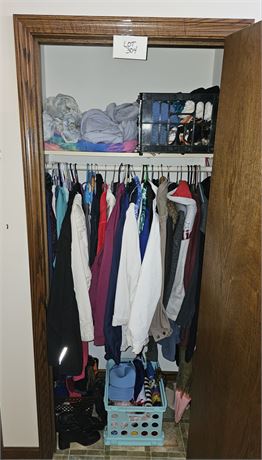 Ladies Closet Cleanout- Spring, Winter, & Fall Jackets, Coats, Gloves, Scarves &