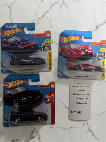 Hot Wheels 2016 Mercedes-AMG GT3, 2016 Ford GT Race