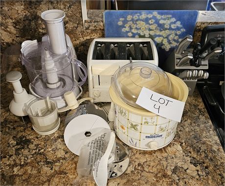Mixed Small Appliance Lot: Rival Crock Pot, Toaster & More
