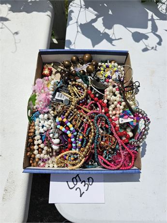 Flat Full Of Mixed Costume Jewelry Maker, Style & Color Vary- Necklaces