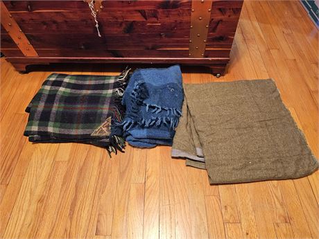 Vintage Montgomery Ward Co. Motor Weave Wool Blanket & Army Green Blanket