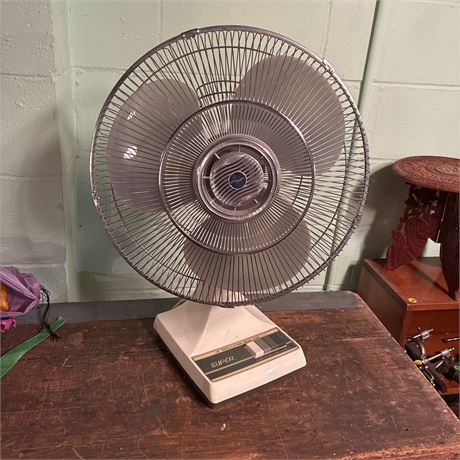16" Oscillating 3-Speed Desk Top Fan
