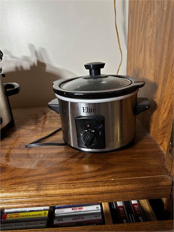 Elite Crock Pot/ Slow Cooker, smaller size