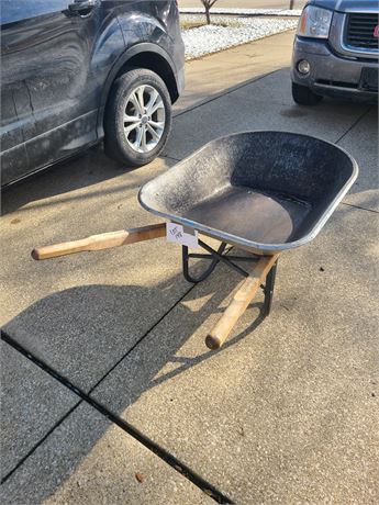 Rock Maple Wood Handle Metal Wheel Barrow