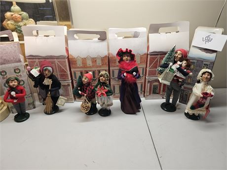 Byer's Choice Caroler Lot - Child with Stocking/Child with Snowball & More