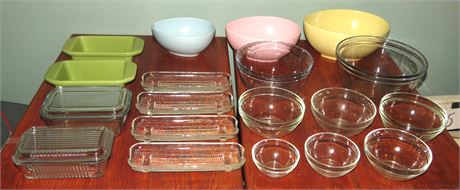 Mixed Lot: Bowls, Corn Cob Dishes, etc