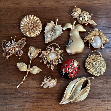 Collection of Nature Themed Costume Brooches - Signed, Rhinestone, Vintage