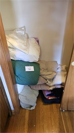 Mixed Bedding Lot: Pillows, Blankets, & More