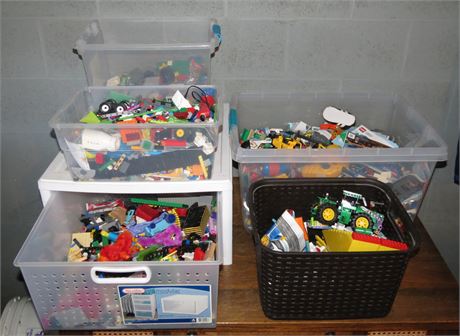 Huge Lot of Legos