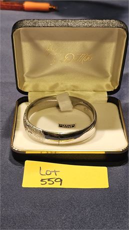 Sterling Bangle Bracelet 8" 0.76 ozt