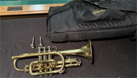 Vincent Bach Cornet Mercedes With Soft Carrying Case and 2 Mouth Pieces