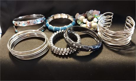 Bangles and Beads Bracelet Lot