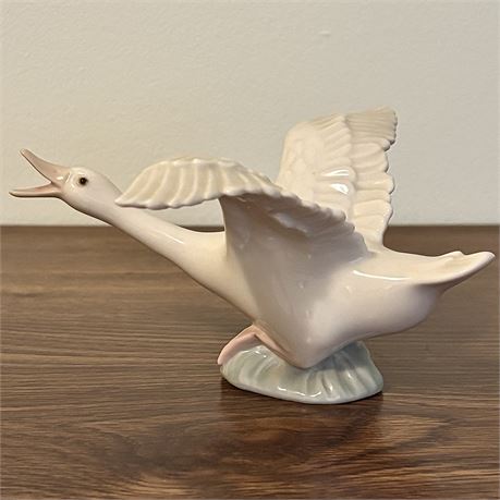 Lladro “Duck Flying” Porcelain Figurine