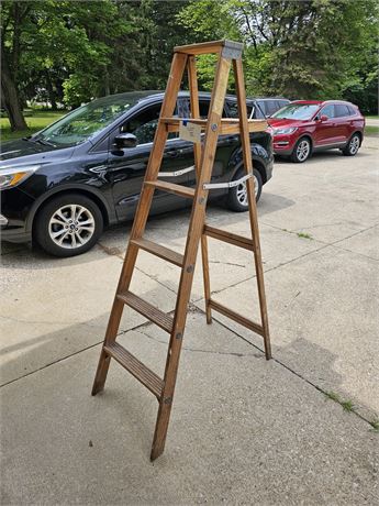 Keller 6ft Wood Folding Ladder